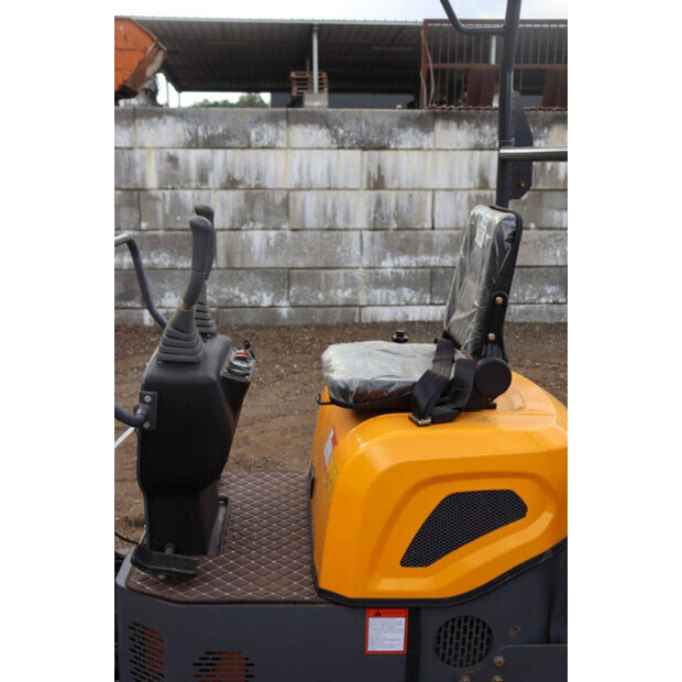 2022 Hytec XV10B-42604740