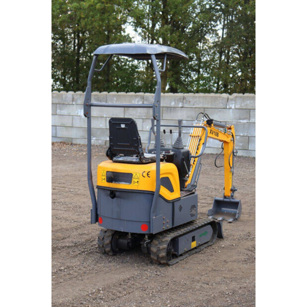 2023 Hytec XV10B-42604768