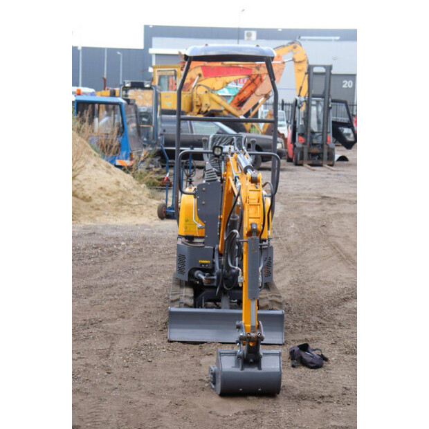 2023 Hytec XV10B-42604770