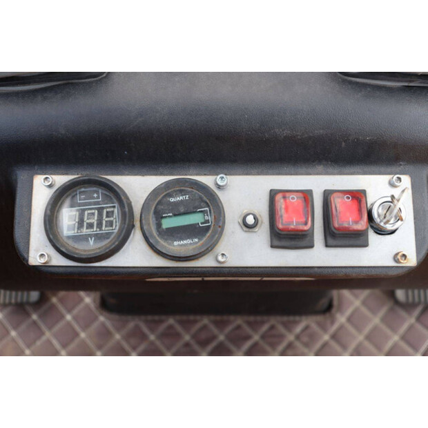 2023 Hytec XV10B-42604793