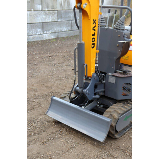 2023 Hytec XV10B-42604801