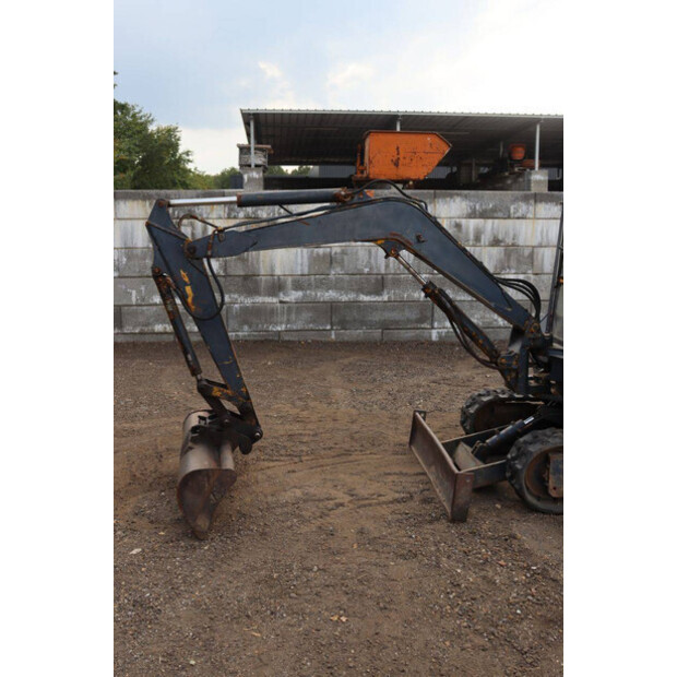 1995 كوماتسو PC10-6-42604904
