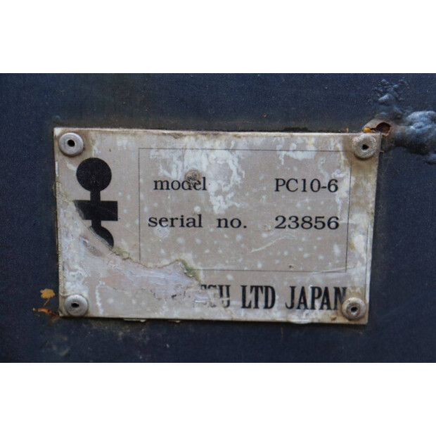 1995 كوماتسو PC10-6-42604911