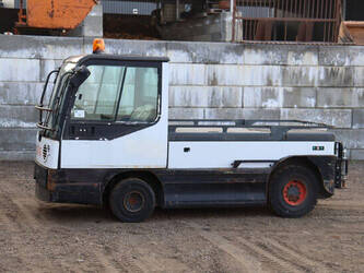 Image for TRACTORS 2008 Linde P250