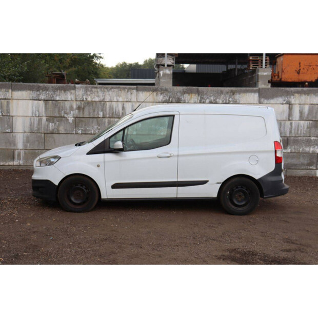 Ford Transit Courier-42605671