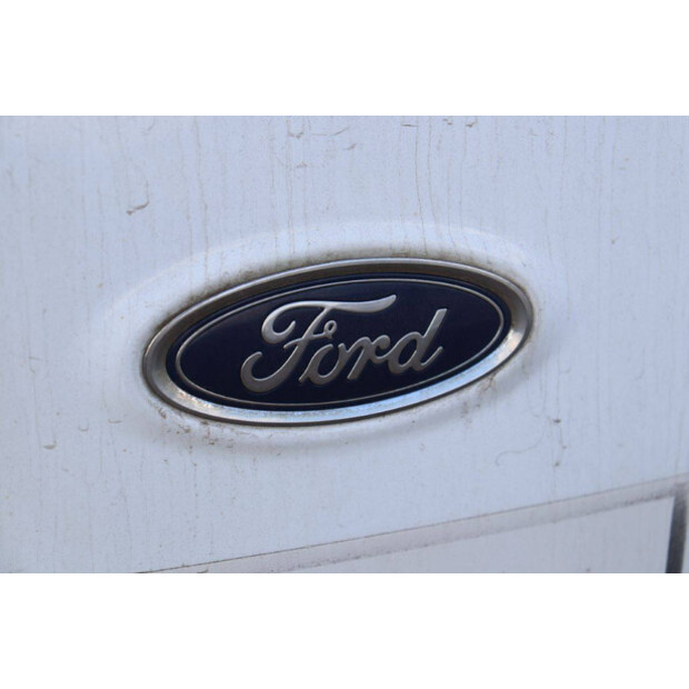 Ford Transit Courier-42605687