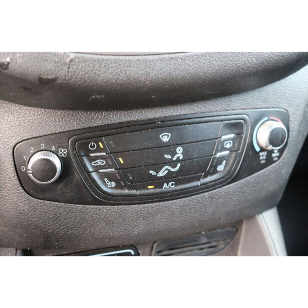 Ford Transit Courier-42605697
