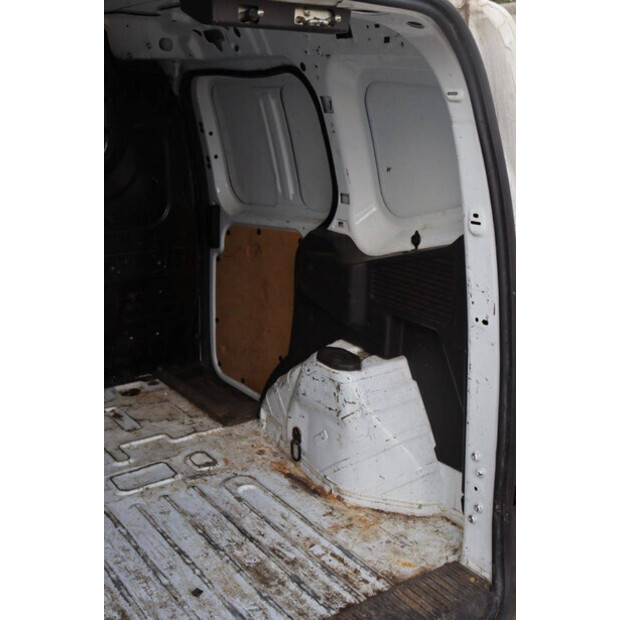 Ford Transit Courier-42605707