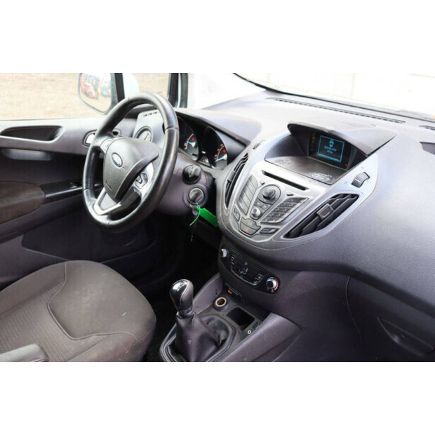 Ford Transit Courier-42605714