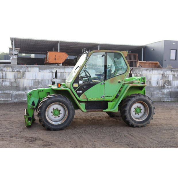 2004 ميرلو P28.7 KT-42605987