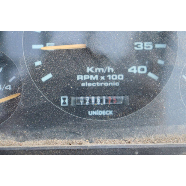 2004 ميرلو P28.7 KT-42606022