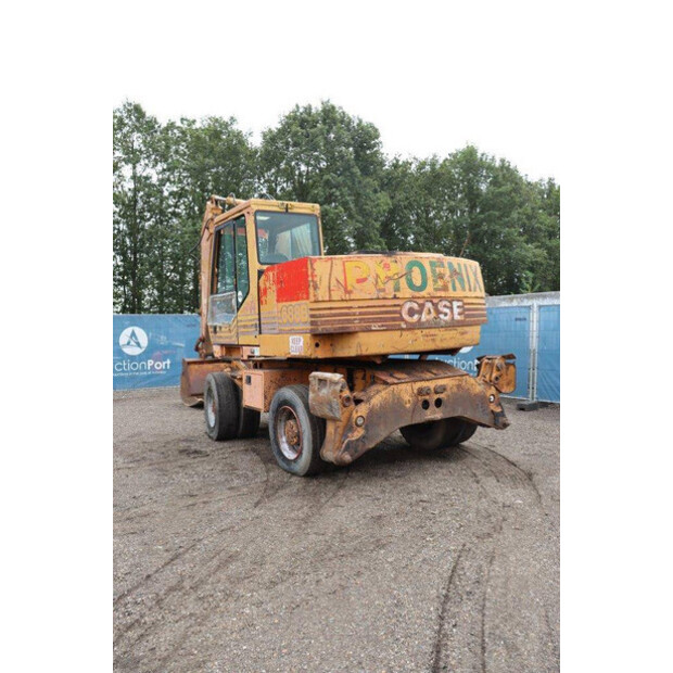 CASE 688B-P-42606321