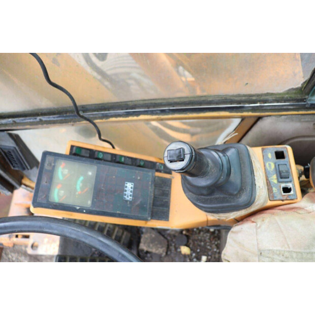 CASE 688B-P-42606340