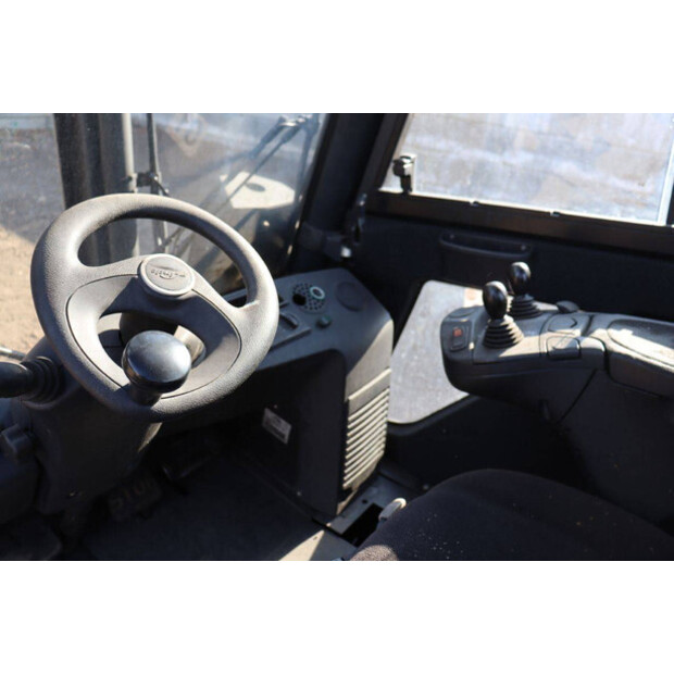2016 Linde H30CNG-42606421