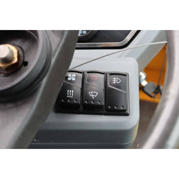 2025 Machpro MP-L300-42606491