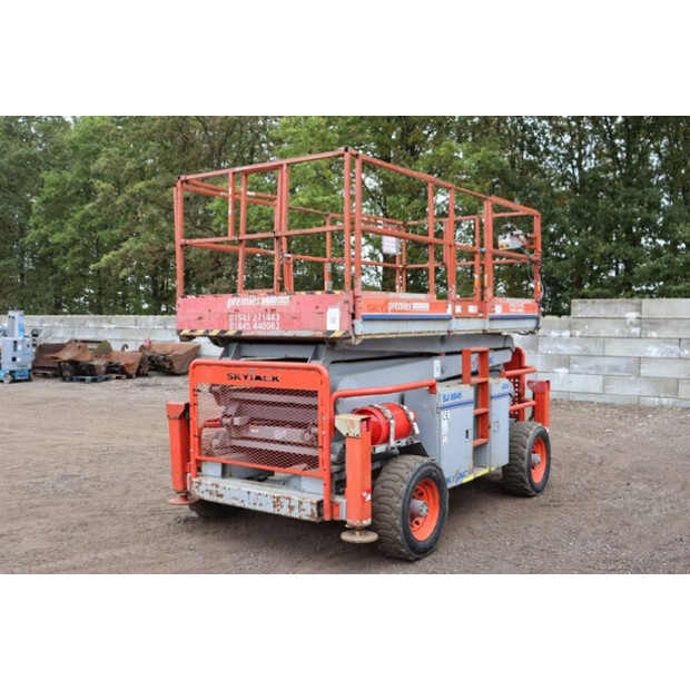2009 سكايجاك SJ8841-42606552