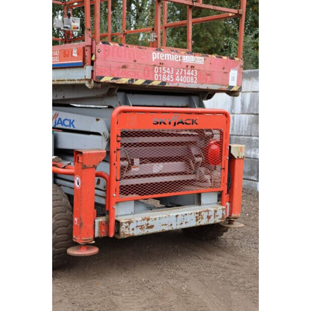 2009 سكايجاك SJ8841-42606563