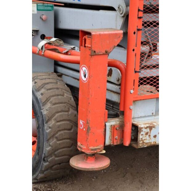 2009 سكايجاك SJ8841-42606565