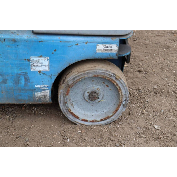 2011 جيني GR20-42606885