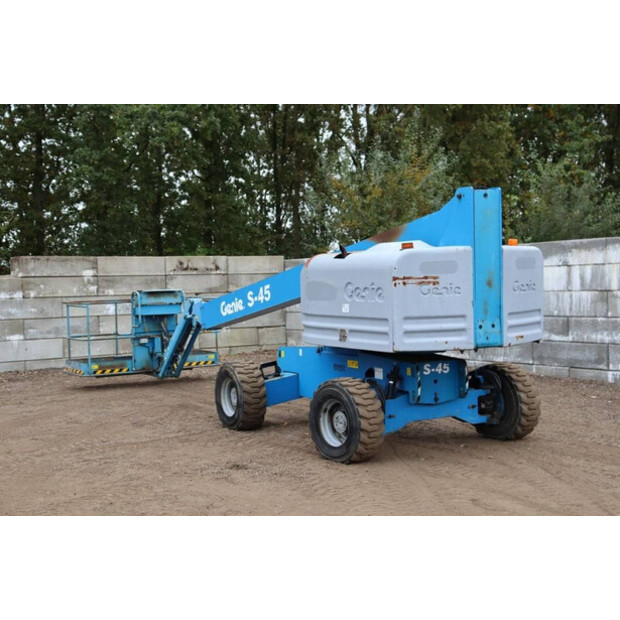 2008 Genie S-45-42607234