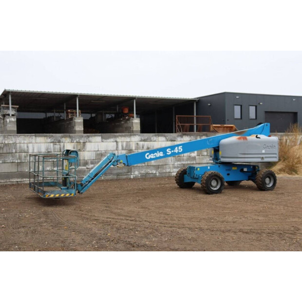 2008 Genie S-45-42607239