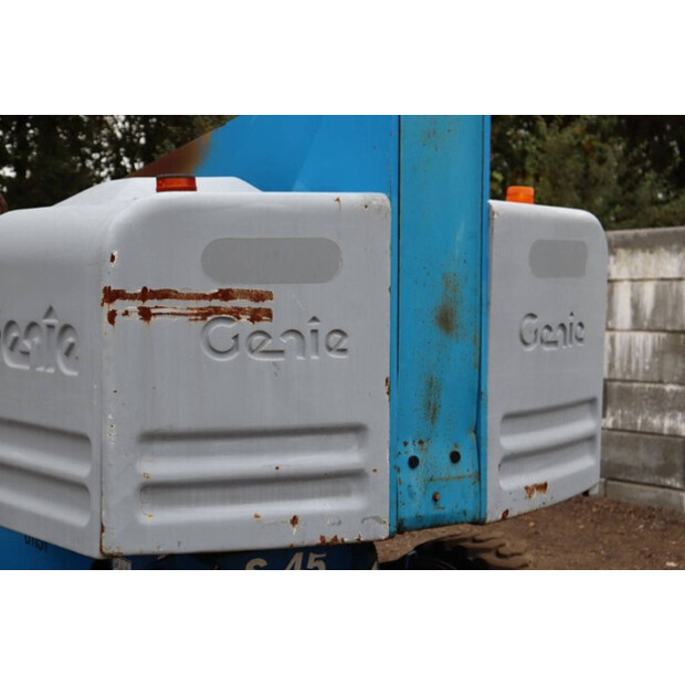 2008 Genie S-45-42607255