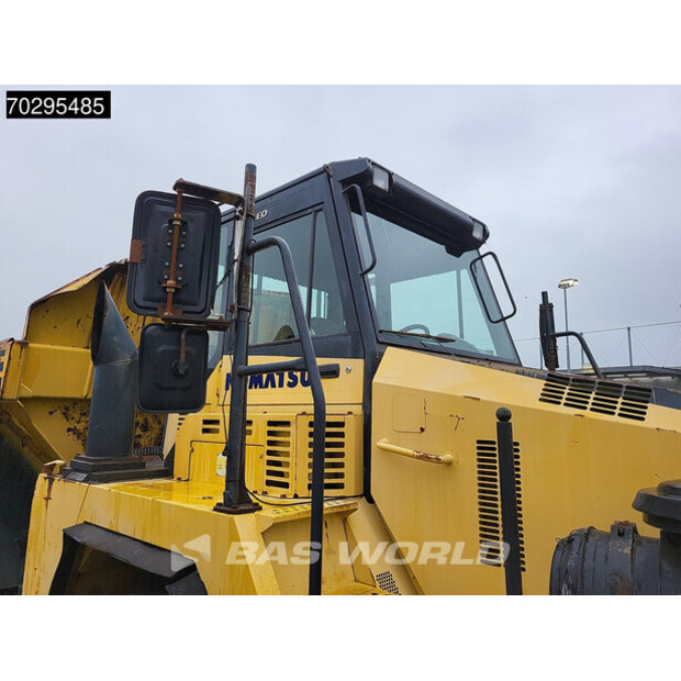 2006 كوماتسو HM300-2-42607643