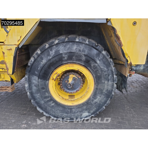 2006 كوماتسو HM300-2-42607652