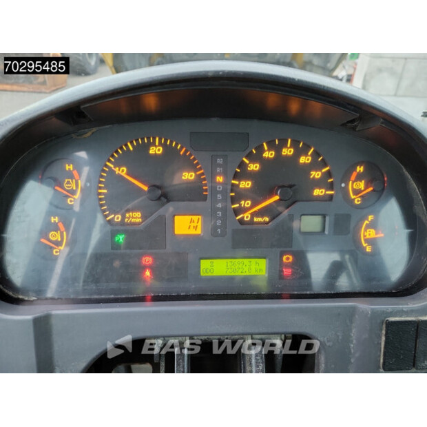 2006 كوماتسو HM300-2-42607657