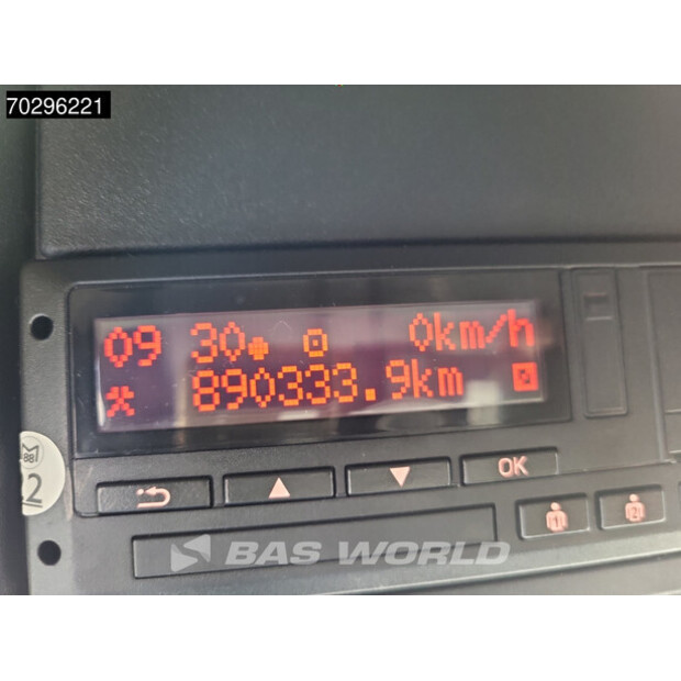2018 داف XF 480-42607823