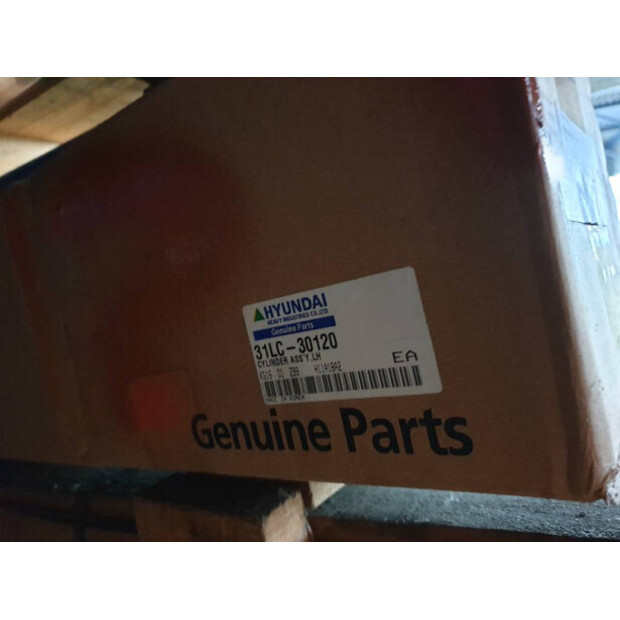 هيونداي Cylinder Assy LH 31LC-30120-42621060