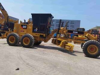 Image de NIVELEUSES 2021 Caterpillar 120H