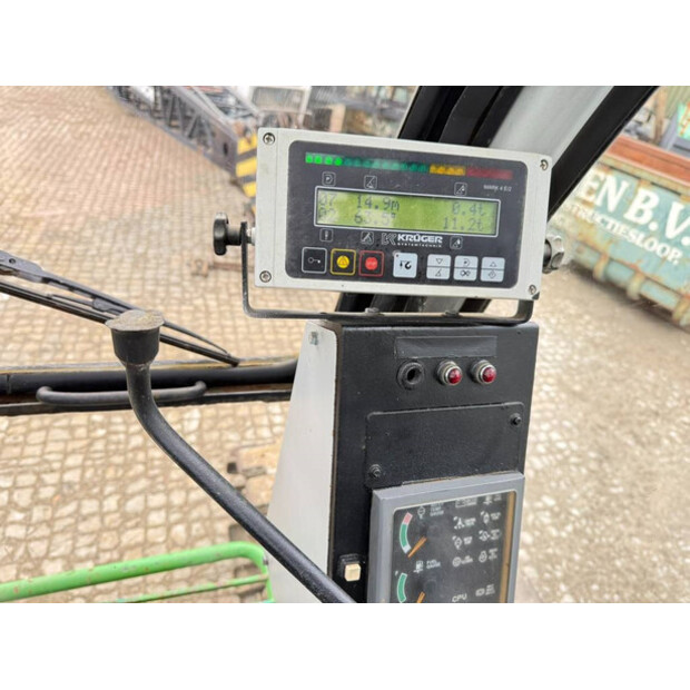 1996 KOBELCO BM700-42625805