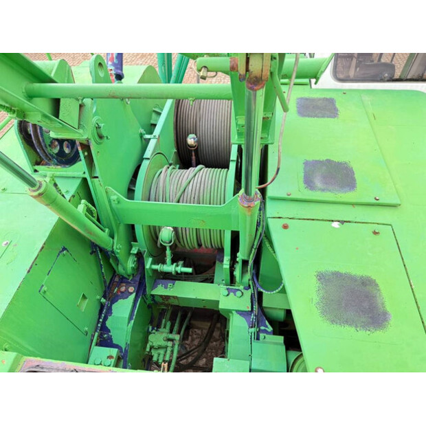 1996 KOBELCO BM700-42625812