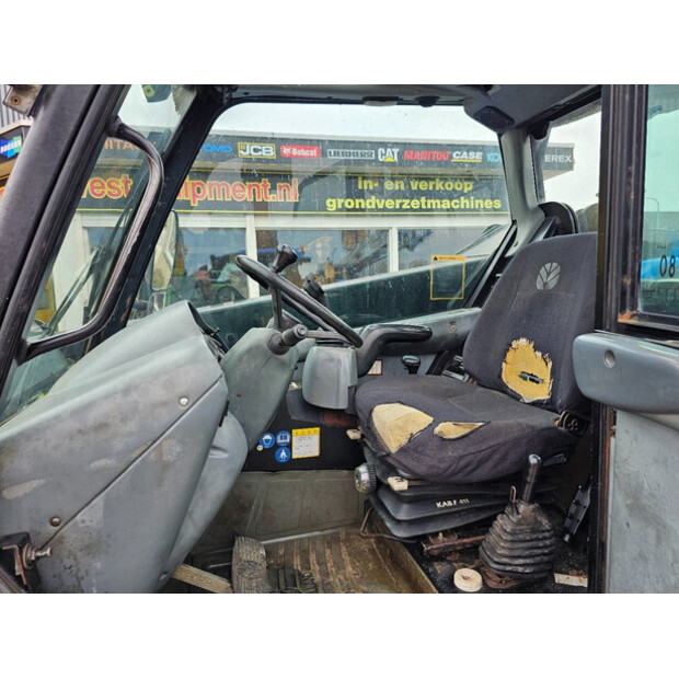 2004 New Holland LM435A-42625849