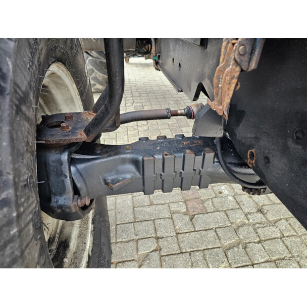 2004 New Holland LM435A-42625859
