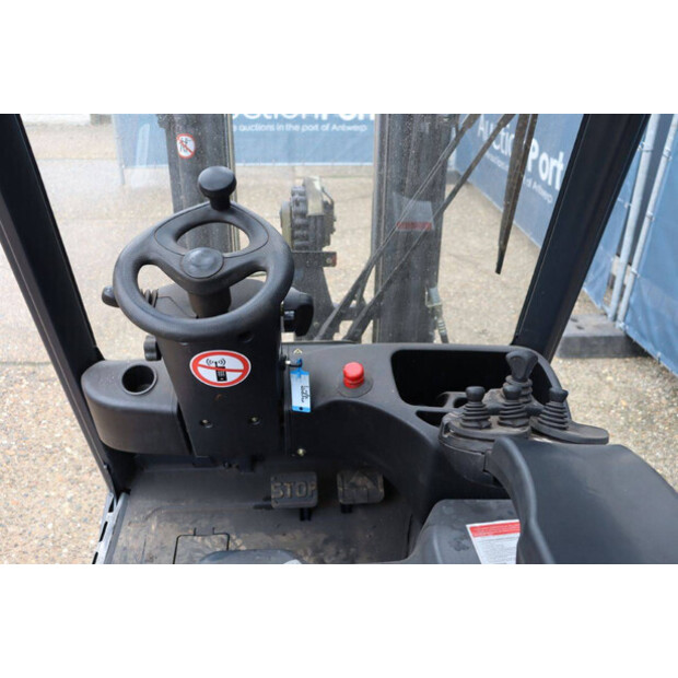 2013 ليندي E16-01-42639861