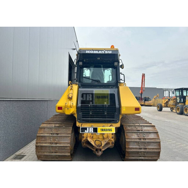2016 كوماتسو D61PXI-24-42640215
