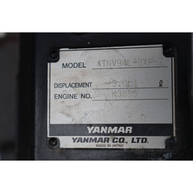 2022 UN FD25T-42640456