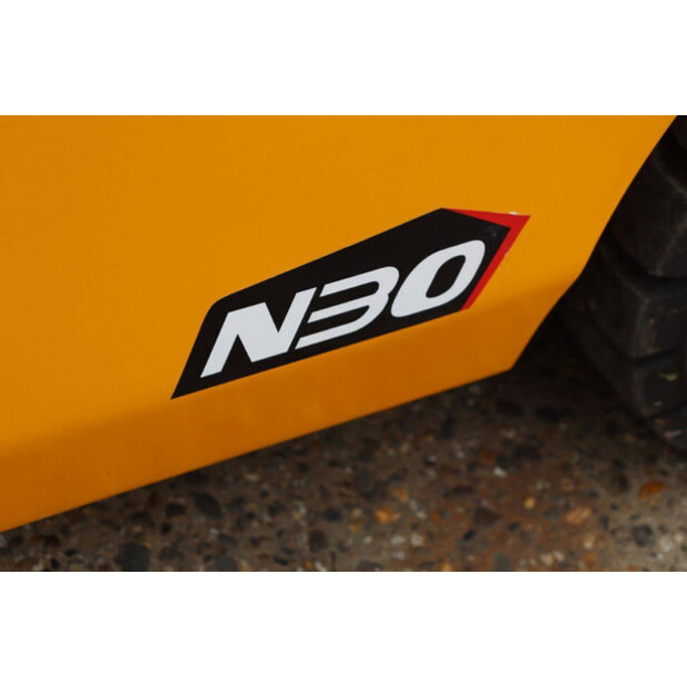 2020 UN FD30T-NJS1-42640480