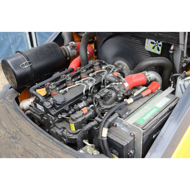 2020 UN FD30T-NJS1-42640495