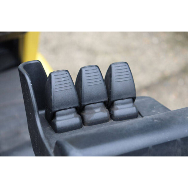 2008 Hyster J2.50XM-42640528
