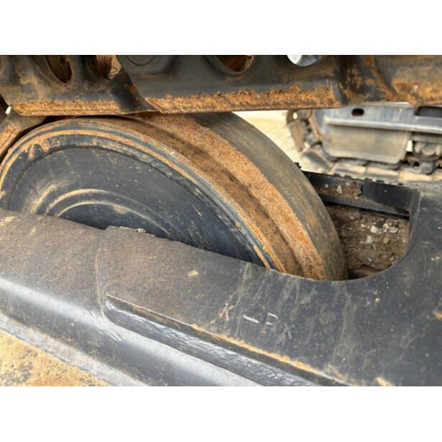 2024 Komatsu PC210-10M0-42640713
