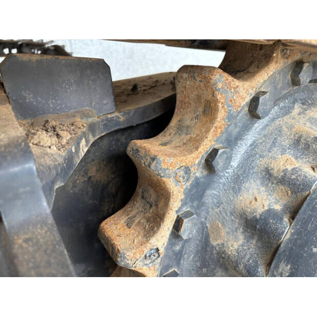2024 Komatsu PC210-10M0-42640717