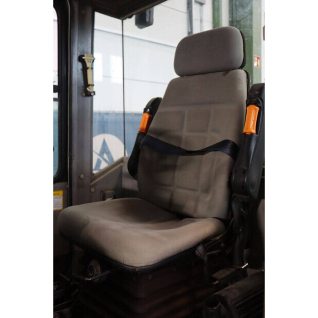 2011 Hytec ZL10A-42641069