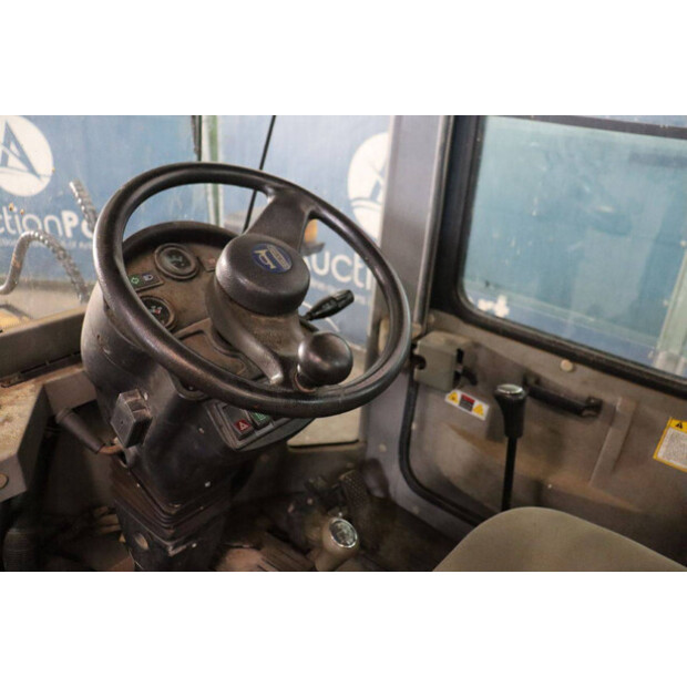 2011 Hytec ZL10A-42641070