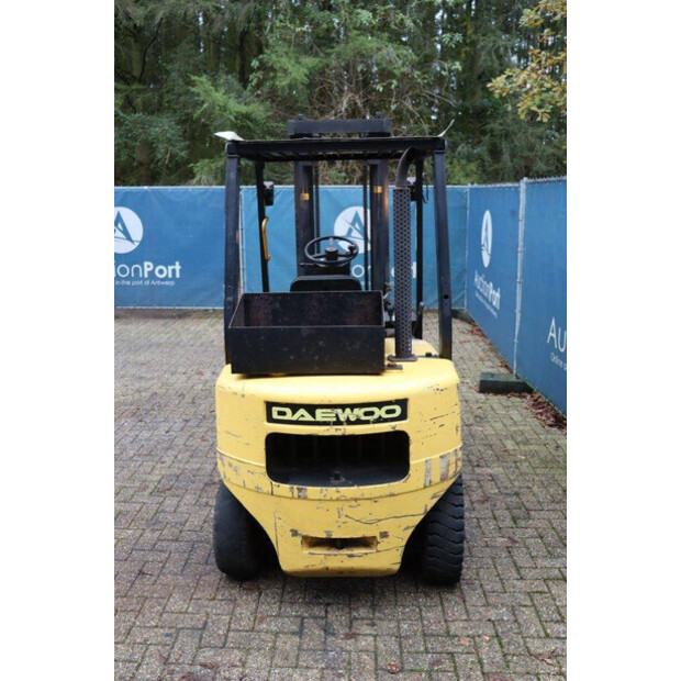 1998 Daewoo D25-3-42641092