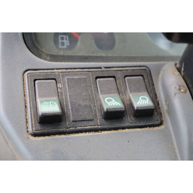 1998 فاهر-دويتس Agrotron 105-42641172