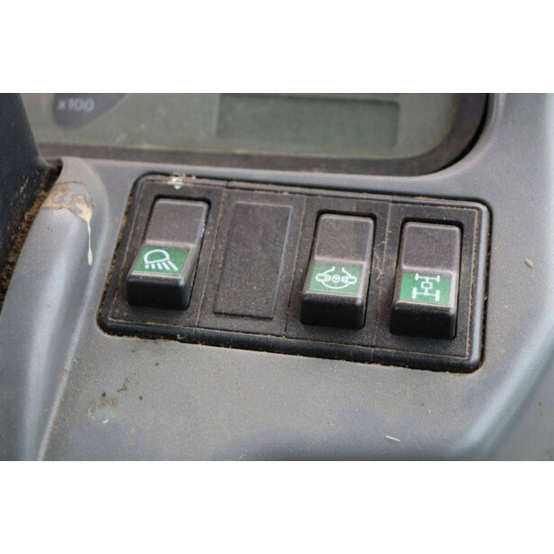1998 فاهر-دويتس Agrotron 105-42641173