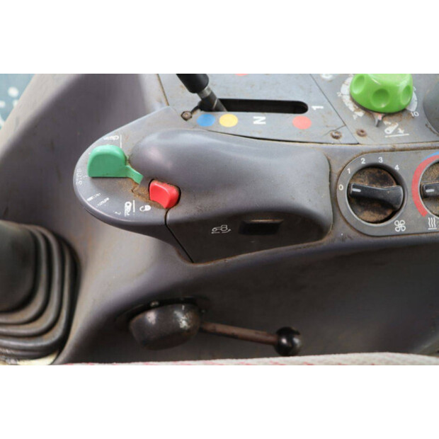 1998 فاهر-دويتس Agrotron 105-42641178